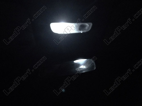 LED etukattovalo Subaru Impreza GD GG