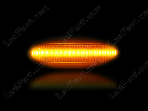 Dynaamisten LED-sivuvilkutjen maksimaalinen valaistus Toyota Auris MK1