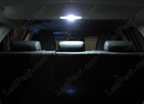 LED takakattovalo Toyota Auris MK2 Tuning