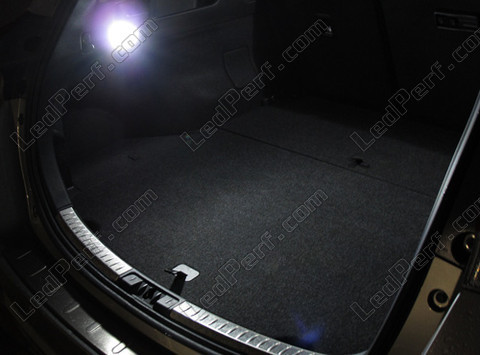 LED tavaratila Toyota Auris MK2 Tuning