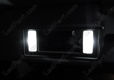 LED meikkipeilit aurinkosuoja Toyota Avensis