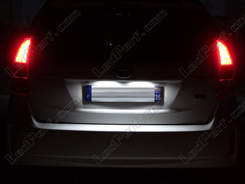 LED rekisterikilpi Toyota Prius