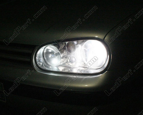 LED Lähivalot Volkswagen Golf 4