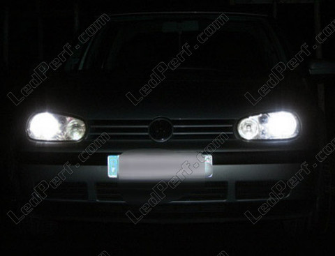 LED Lähivalot Volkswagen Golf 4