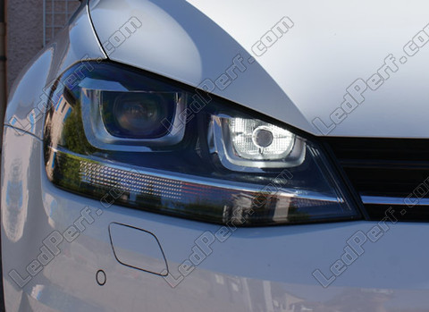 LED päiväajovalot - päiväajovalot Volkswagen Golf 7 Bi-Xenon PXA