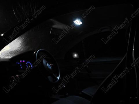 LED etukattovalo Volkswagen Polo 4 (9N1)