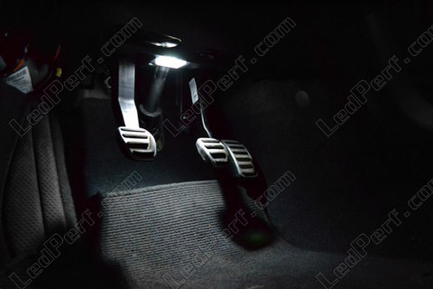 LED lattia-jalkatila Volvo V50