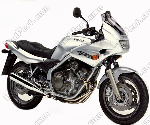 Moottoripyörä Yamaha XJ 600 S Diversion (1991 - 2003)