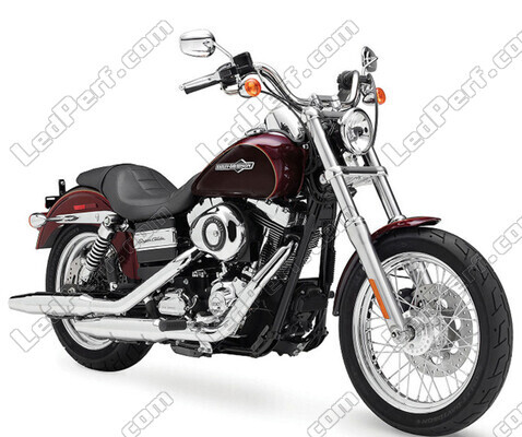 Moottoripyörä Harley-Davidson Super Glide Custom 1690 (2014 - 2015)