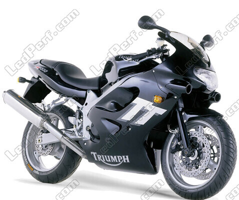 Moottoripyörä Triumph TT 600 (2000 - 2003)