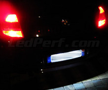 LED-paketti (puhtaan valkoinen) takarekisterikilvelle BMW 1-sarjan (E81 E82 E87 E88) -mallille