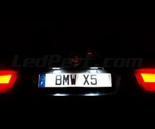 LED-paketti (puhtaan valkoinen) takarekisterikilvelle BMW X5 (E70) -mallille