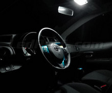 Ylellinen full LED-sisustuspaketti (puhtaan valkoinen) Toyota Yaris 3 -mallille