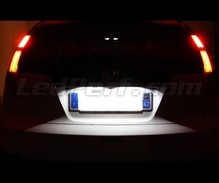 LED-rekisterikilven valaistuspaketti (xenon valkoinen) autolle Honda CRV-4