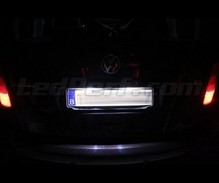 LED-paketti (valkoinen 6000K) takarekisterikilvelle Volkswagen Caddy -mallille