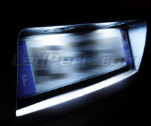 LED-rekisterikilven valaistuspaketti (xenon valkoinen) Toyota Rav4 MK3 -mallille