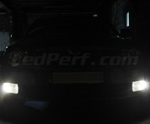 LED-päiväajovalopaketti (xenon valkoinen) Skoda Superb 3T -mallille