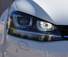 LED-päiväajovalopaketti autolle (xenon valkoinen) Volkswagen Golf 7 -mallille (jossa bi-xenon PXA)