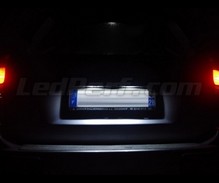 LED-rekisterikilven valaistuspaketti (xenon valkoinen) Mitsubishi Pajero sport 1 -mallille