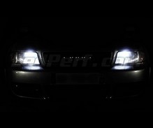 LED-parkkivalopaketti (xenon valkoinen) Audi A4 B5 -mallille