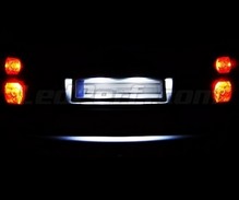 LED-paketti (valkoinen 6000K) takarekisterikilvelle Volkswagen Touran V1/V2 -mallille