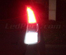 LED-peruutusvalopaketti (valkoinen 6000K) Toyota Prius -mallille