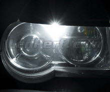 LED-parkkivalopaketti (xenon valkoinen) Chrysler 300C -mallille