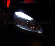 LED-parkkivalopaketti (xenon valkoinen) Citroen C4 Picasso -mallille