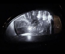 LED-parkkivalopaketti (xenon valkoinen) Opel Corsa B -mallille