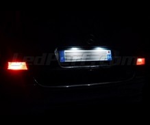 LED-paketti (valkoinen puhtaan 6000K) rekisterilevylle Mercedes A-sarja (W168) -mallille