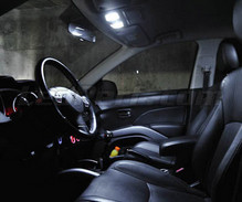 Ylellinen full LED-sisustuspaketti (puhtaan valkoinen) Mitsubishi Outlander -mallille