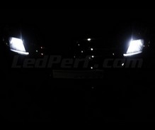 LED-parkkivalopaketti (xenon valkoinen) Opel Vectra C -mallille