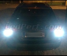 LED-peruutusvalopaketti (valkoinen 6000K) Audi A4 B7 -mallille