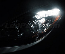 LED-parkkivalopaketti (xenon valkoinen) Mazda 3 phase 2 -mallille
