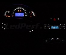Kojelaudan LED-sarja Mercedes C-sarja (W203) -mallille